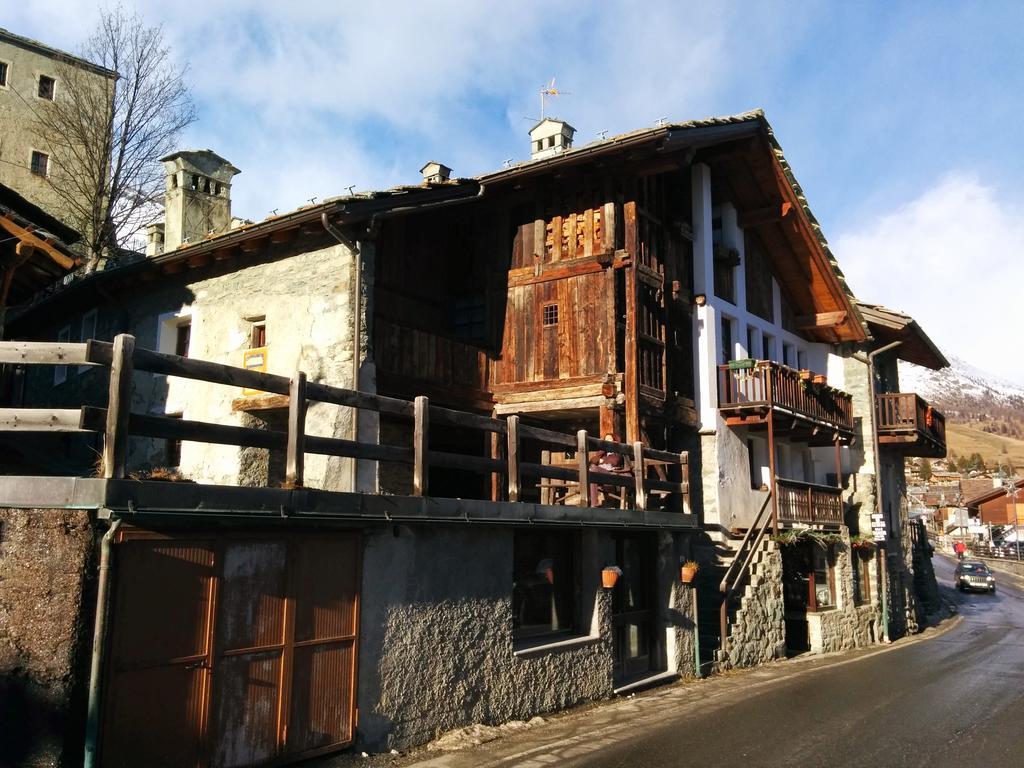 Maison Chasseur Alpine Design Apartment Champoluc